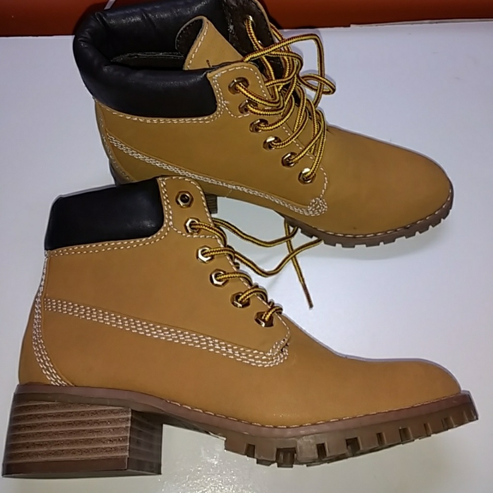 REPORT Abby Boots